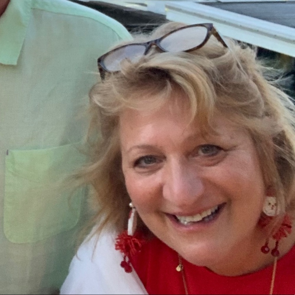 Meet your Posher, Julie